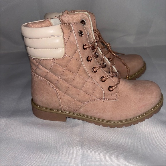 The Children’s Place Girls Blush Quilted Zip Lace-Up Boots Size 1 Youth - Picture 1 of 11